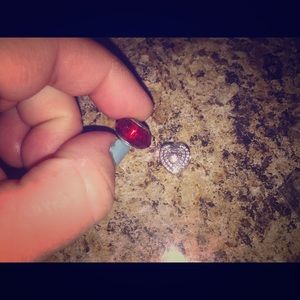 🛍🎀2 Piece red glass charm and heart charms❤️🎀